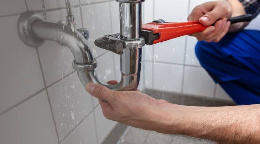 Expert burst pipe repair services in Wellman, TX